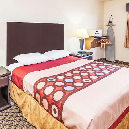 Hotel Super 8 By Wyndham Calgary/Airport Extérieur photo