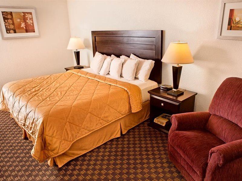 Hotel Super 8 By Wyndham Calgary/Airport Extérieur photo