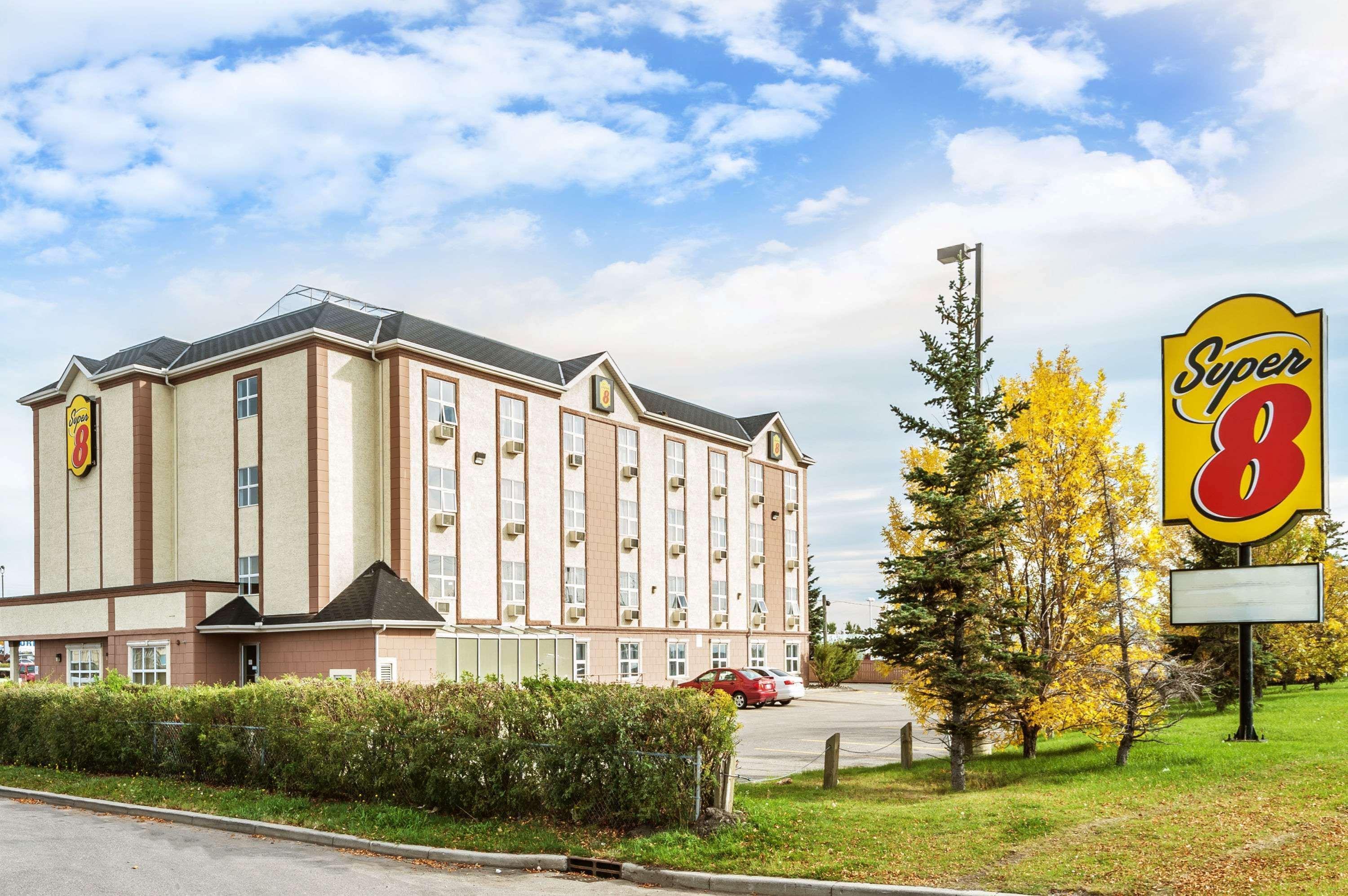 Hotel Super 8 By Wyndham Calgary/Airport Extérieur photo